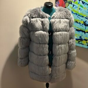 NWOT faux fur coat